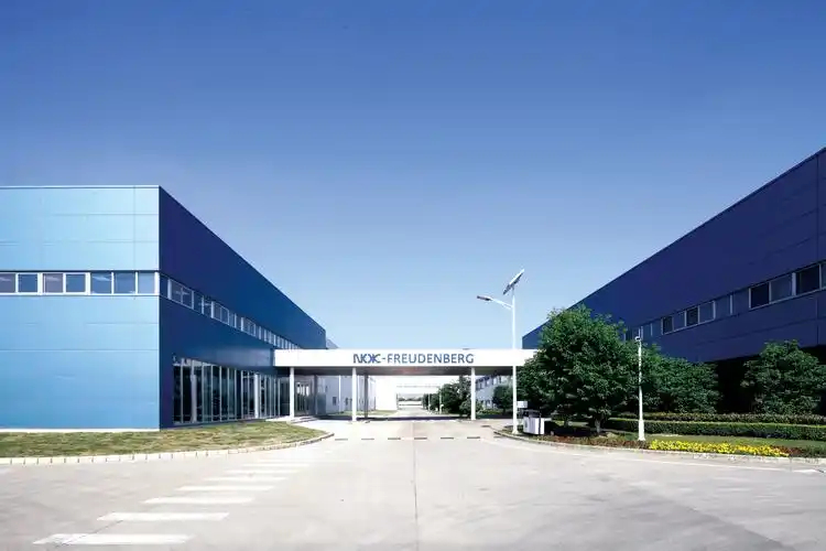 2026中国化工新趋势：新能源与电子化学品引领万亿级市场新赛道